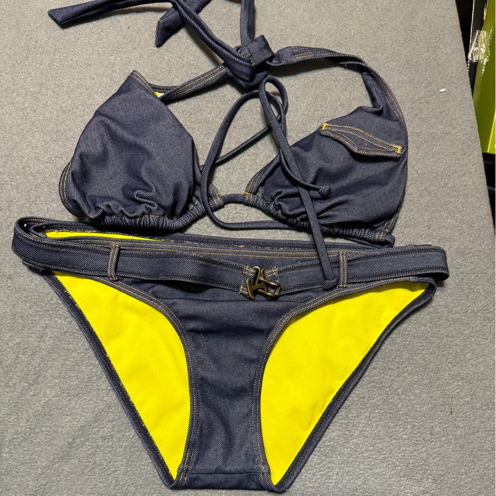 Arizona bikini